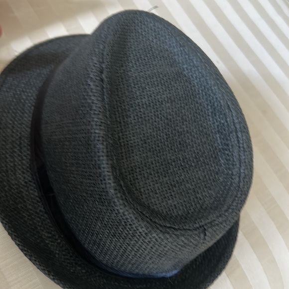 Hat - Picture 4 of 5